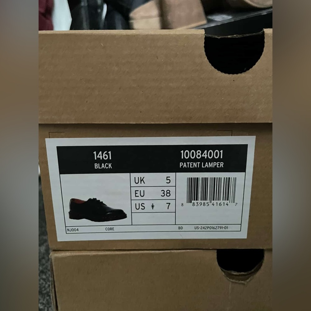Doc Martens 1461 Black Patent Womens 7 - Picture 8 of 9